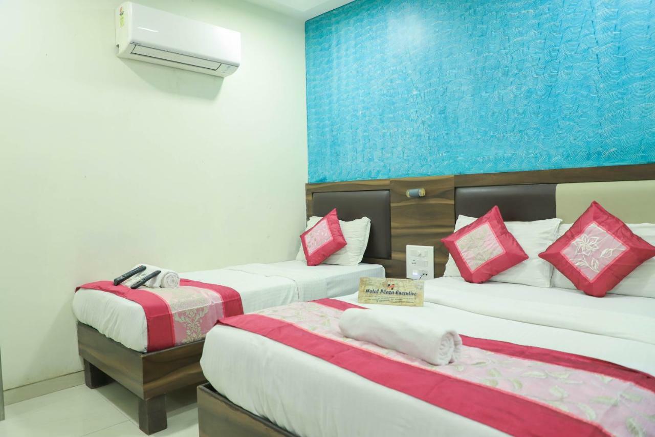 Hotel Plaza Executive - Near Bkc Mumbai Bagian luar foto